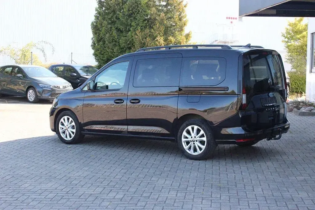 Gebraucht VW Caddy Maxi Life 122 PS (89 kW) 2022 Schwarz Van / Kleinbus