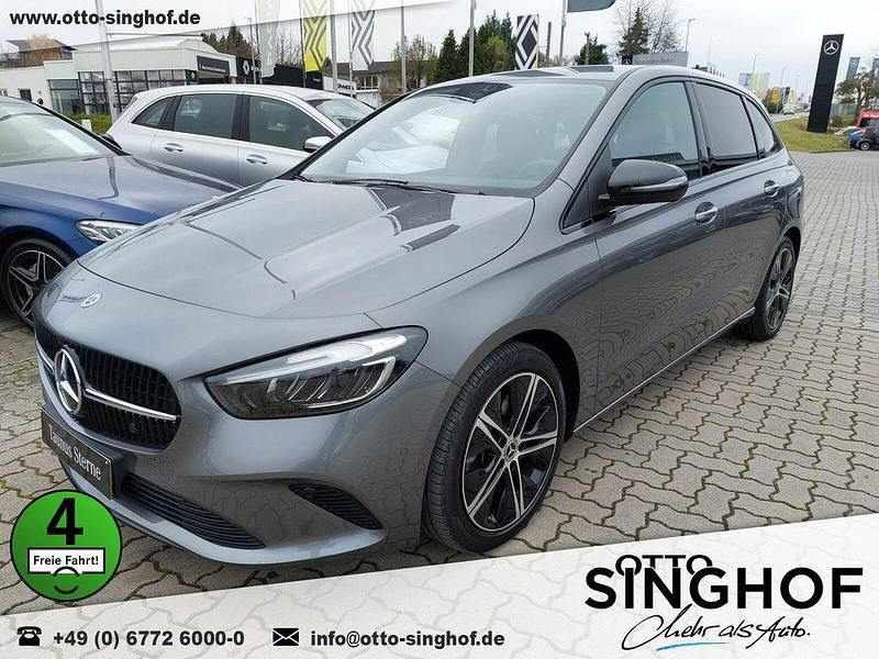 Lack mountaingrau (metallic) Gebraucht 2023 Mercedes B220 Progressive Van / Kleinbus | 35.220 € (Fairer Preis) - Bild 1/4