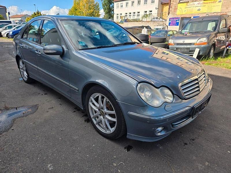 Gebraucht Mercedes C270 Avantgarde 170 PS (125 kW) 2005 Silber Limousine