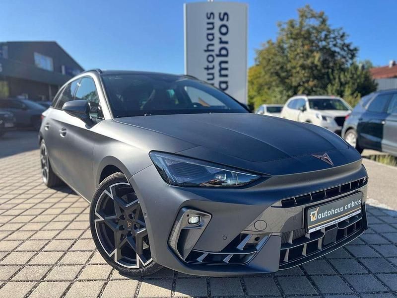 Magnetic grau matt Neu 2025 Cupra Leon VZ Kombi | 44.990 € (Fairer Preis) - Bild 1/4