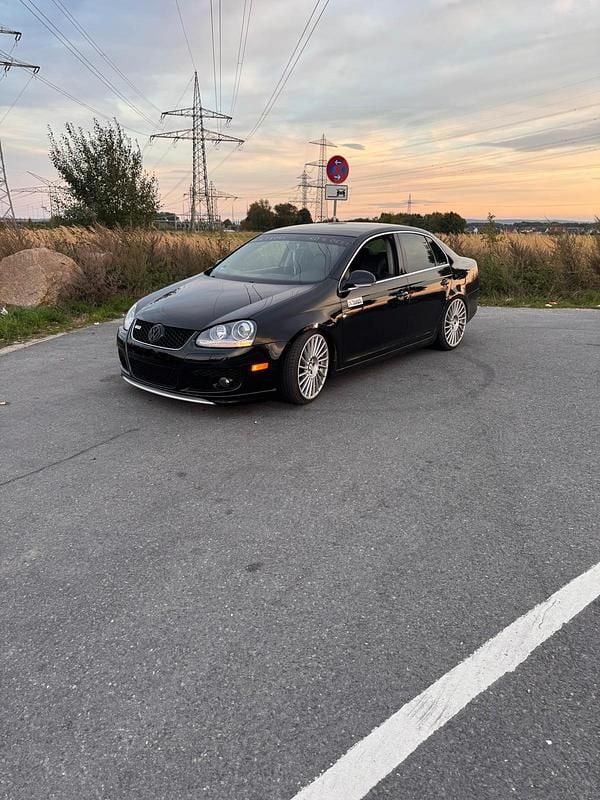 Gebraucht VW Jetta 105 PS (77 kW) 2006 Schwarz Limousine