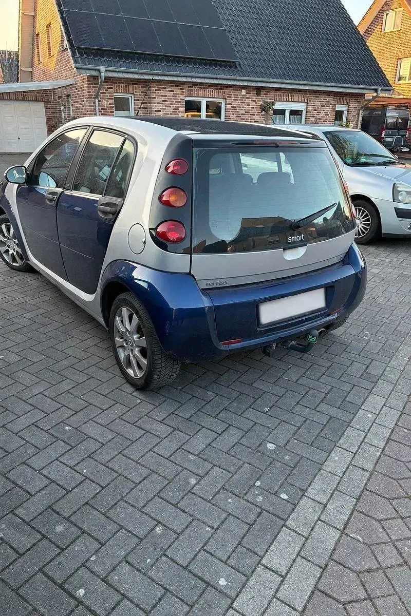 Używany Smart ForFour Passion 95 KM (69 kW) 2006 Niebieski Hatchback