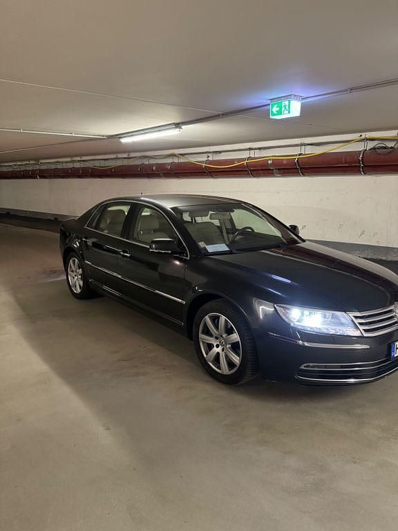 Second-hand VW Phaeton 245 CP (180 kW) 2015 Negru Berlinǎ