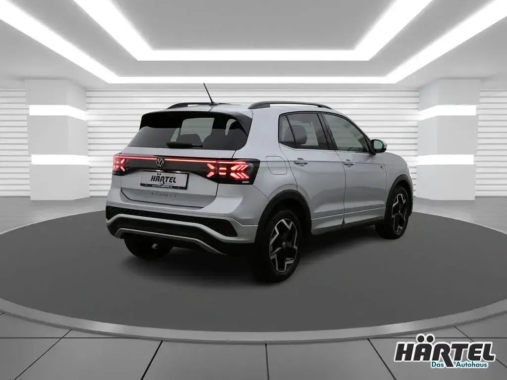 Gebraucht VW T-Cross R-line 150 PS (110 kW) 2025 Reflexsilber (silver), metallic SUV