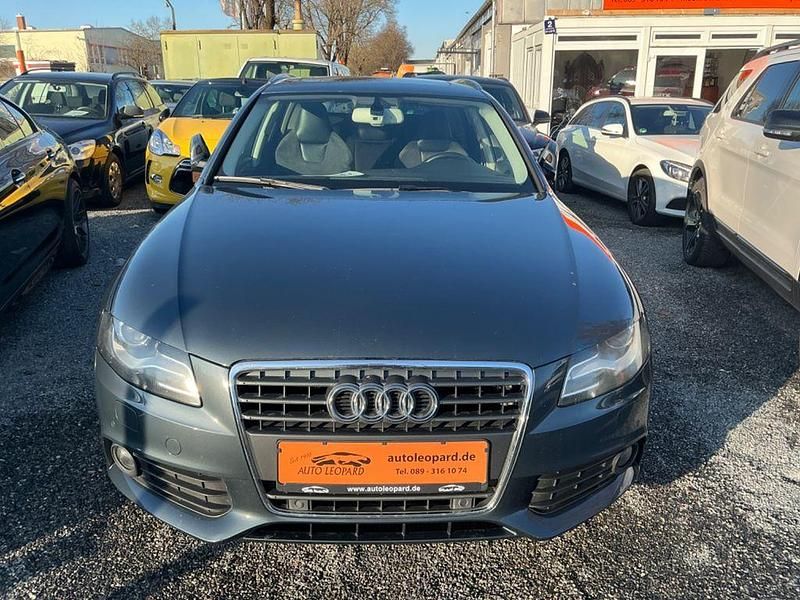 Grau Gebraucht 2010 Audi A4 Ambiente Kombi | 4.700 € (Fairer Preis) - Bild 1/4