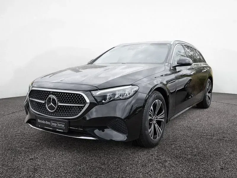 Gebraucht Mercedes E220 Avantgarde 197 PS (144 kW) 2025 Metalliclack obsidianschwarz Kombi