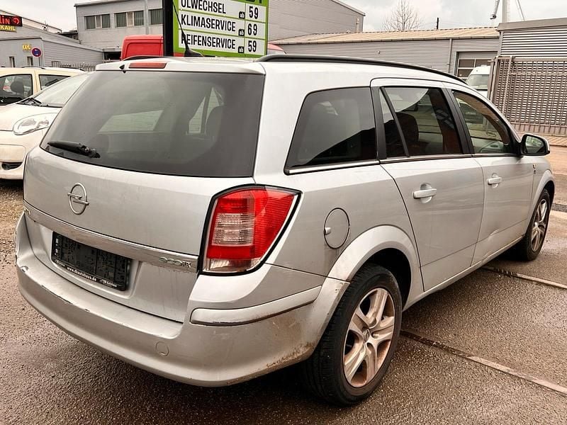 Gebraucht Opel Astra Cosmo 110 PS (80 kW) 2010 Silber Kombi