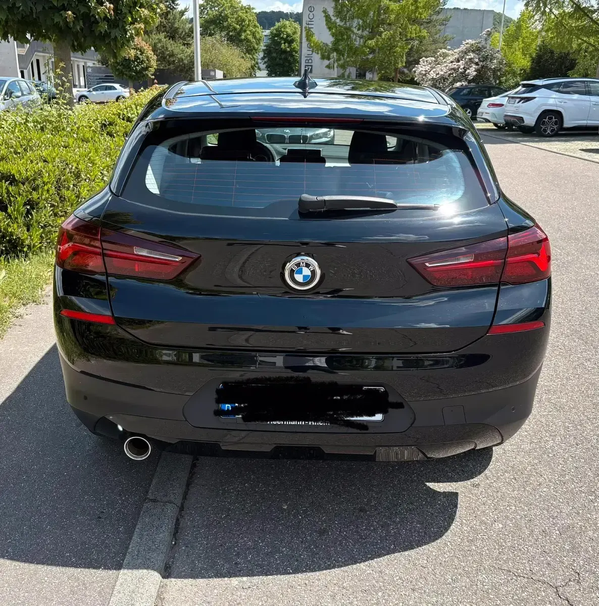 Käytetty BMW X2 Advantage 140 HP (102 kW) 2020 Musta Katumaasturi