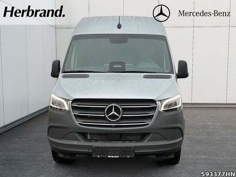 Neu Mercedes Sprinter 150 PS (110 kW) 2026 Silber Van