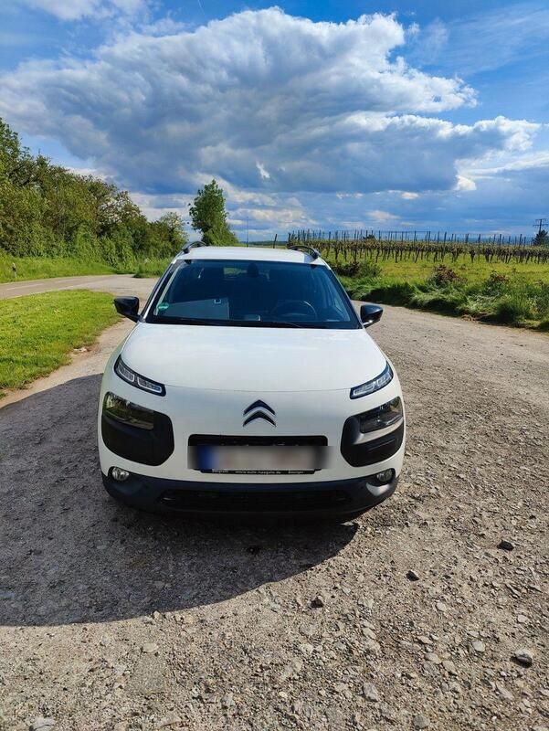 Weiß Gebraucht 2015 Citroën C4 Cactus Kleinwagen | 6.499 € (Fairer Preis) - Bild 1/4