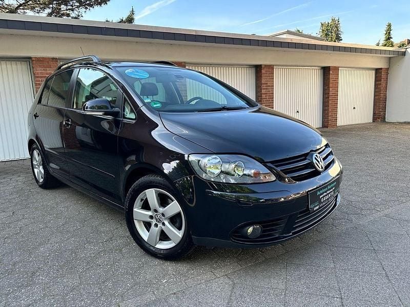 Schwarz Gebraucht 2009 VW Golf Plus Cross United Van / Kleinbus | 5.150 € (Etwas zu teuer) - Bild 1/4