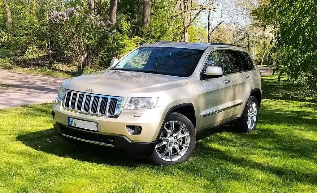 Gebraucht Jeep Grand Cherokee 241 PS (177 kW) 2013 Gold SUV
