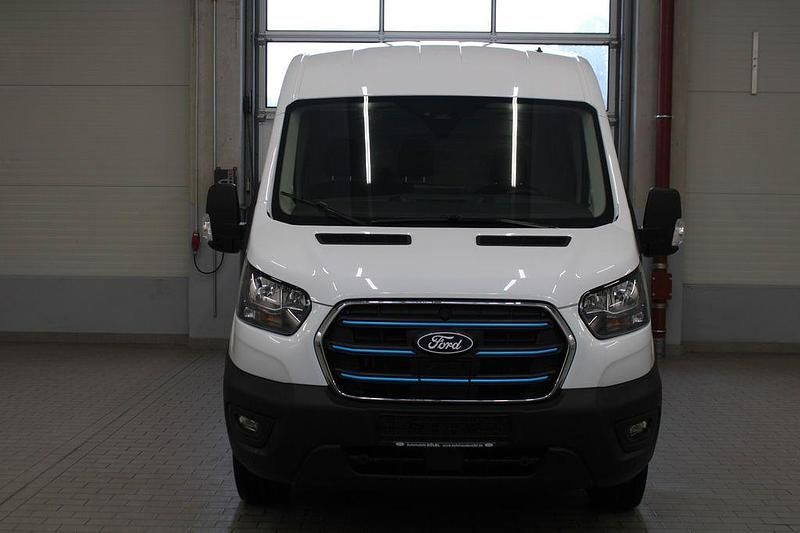 Neu Ford E-Transit 135 kW (184 PS) 2026 Weiß Van