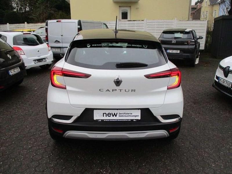 Gebraucht Renault Captur Intens 140 PS (102 kW) 2022 Alabaster weiß SUV