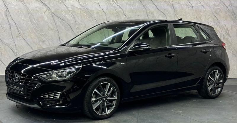 Gebraucht Hyundai i30 Trend 120 PS (88 kW) 2023 Limousine