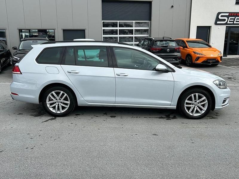Gebraucht VW Golf VII Comfortline 150 PS (110 kW) 2017 Silber Kombi