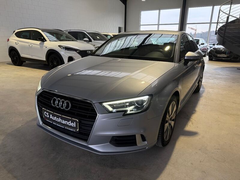 Silber Gebraucht 2017 Audi A3 Sport Limousine | 12.990 € (Etwas zu teuer) - Bild 1/4