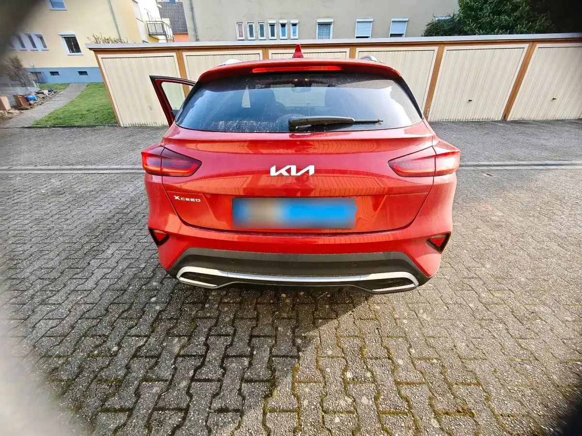 Używany Kia XCeed Platinum 204 KM (150 kW) 2024 Czerwony SUV