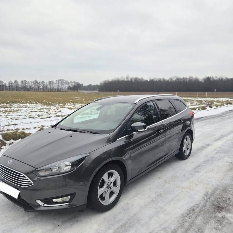 Używany Ford Focus Titanium 125 KM (91 kW) 2018 Szary Kombi