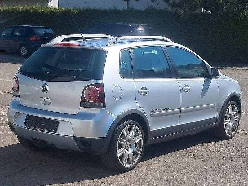 Używany VW Polo Cross 80 KM (58 kW) 2006 Srebrny Hatchback