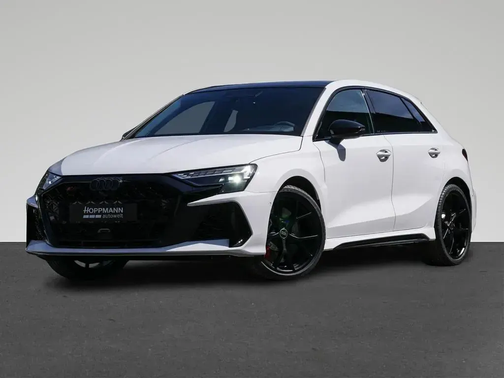 Ny Audi RS3 Ambiente 400 HK (294 kW) 2026 Hvid Sedan