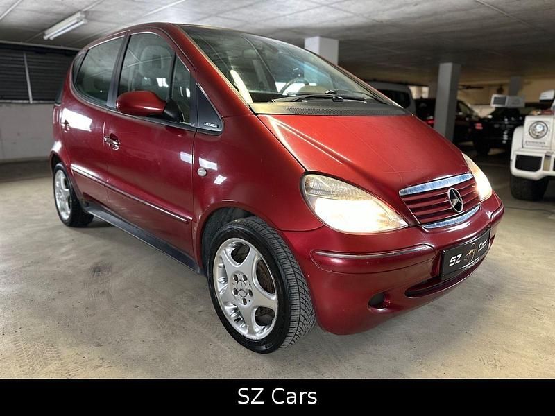 Gebraucht Mercedes A190 Elegance 125 PS (91 kW) 2001 Rot Van / Kleinbus