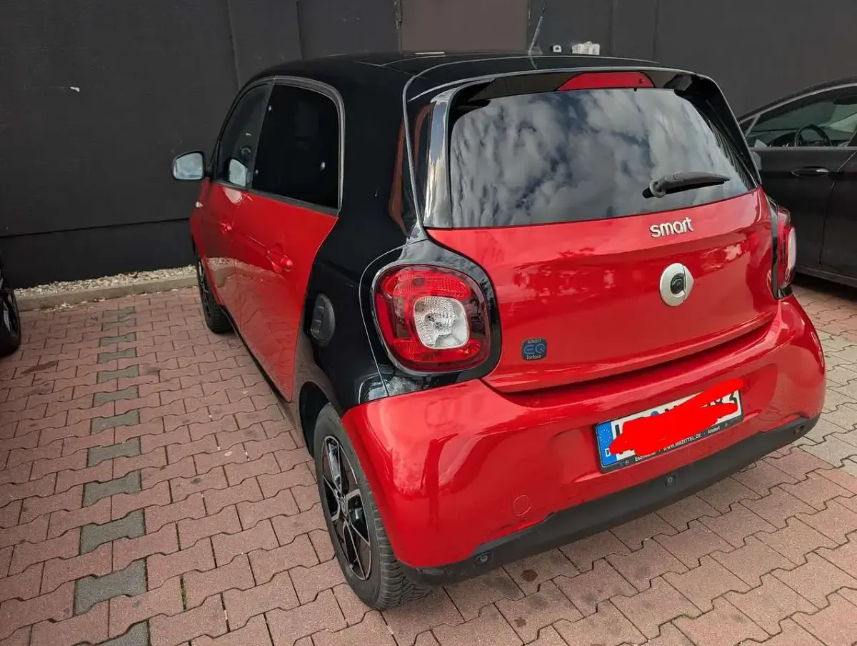 Gebraucht Smart ForFour Electric Drive 60 kW (82 PS) 2020 Rot Limousine