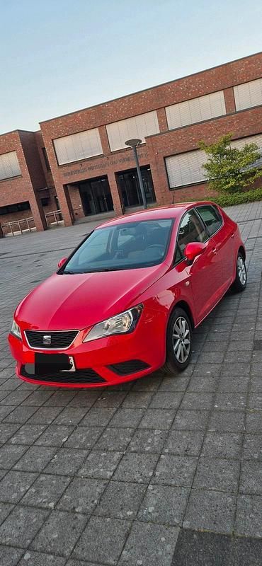 Rot Gebraucht 2014 Seat Ibiza Kleinwagen | 4.999 € (Fairer Preis) - Bild 1/4