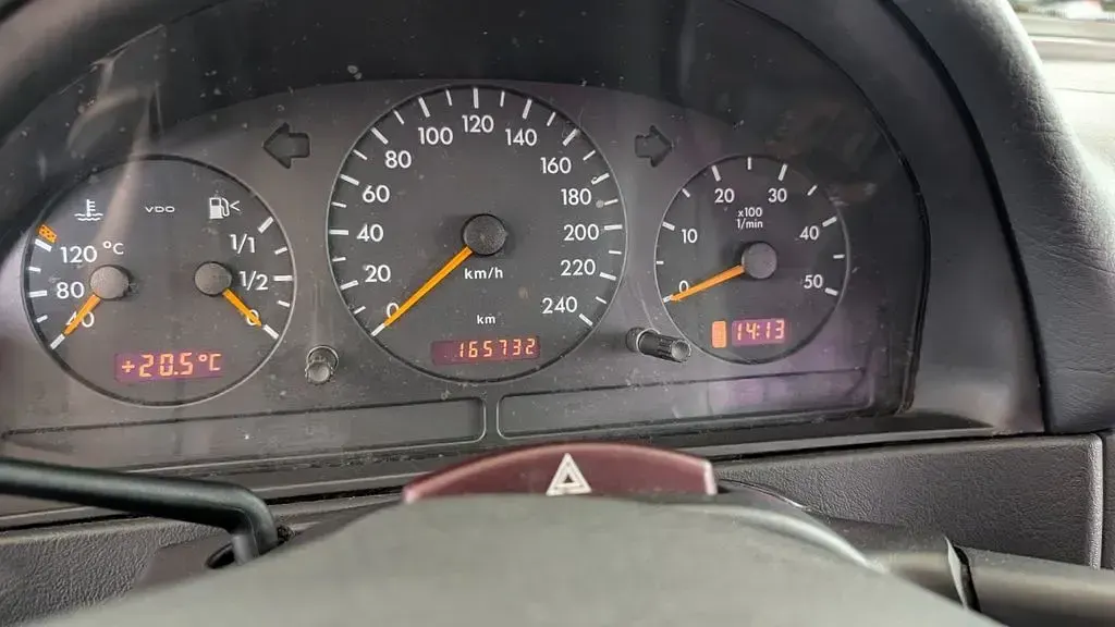 Gebraucht Mercedes ML400 250 PS (183 kW) 2003 Grau SUV