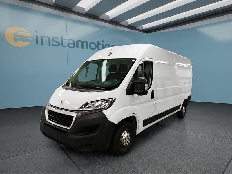 Weiß Gebraucht 2024 Peugeot Boxer Van | 25.749 € (Guter Preis) - Bild 1/4
