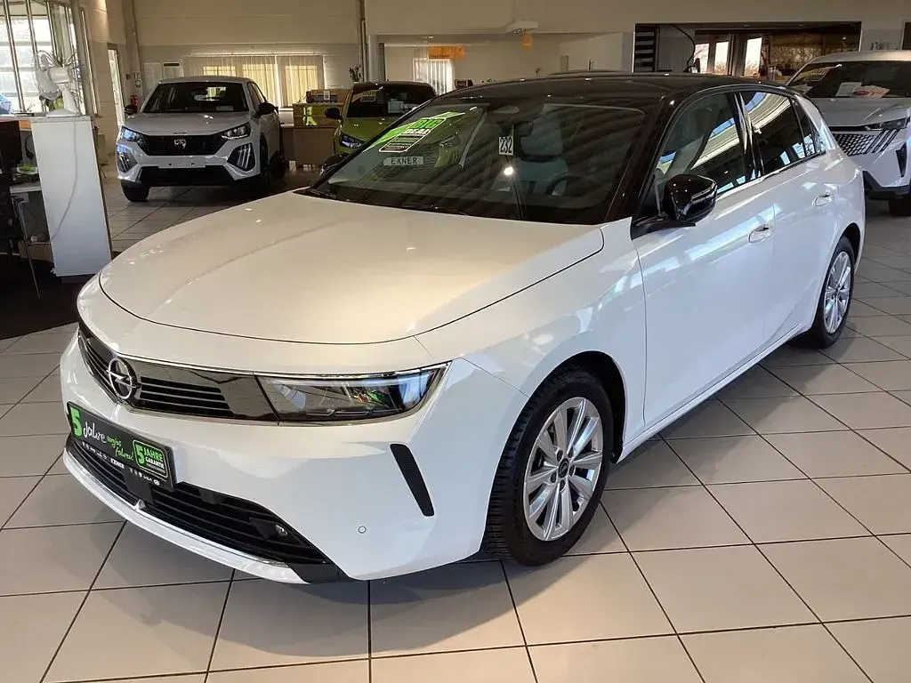 Brugt Opel Astra Elegance 131 HK (96 kW) 2023 Hvid Sedan