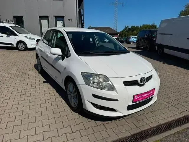 Gebraucht Toyota Auris Life 101 PS (74 kW) 2009 Andere Kleinwagen