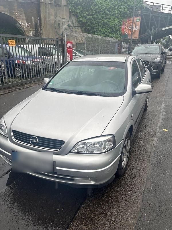 Usata Opel Astra 84 CV (61 kW) 2000 Argento Berlina