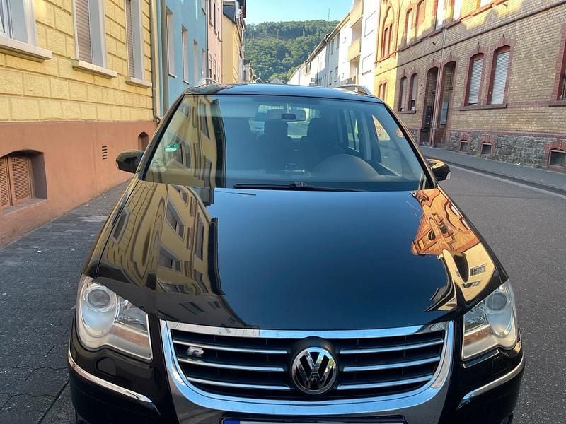 Schwarz Gebraucht 2007 VW Touran Van / Kleinbus | 4.200 € (Guter Preis) - Bild 1/4
