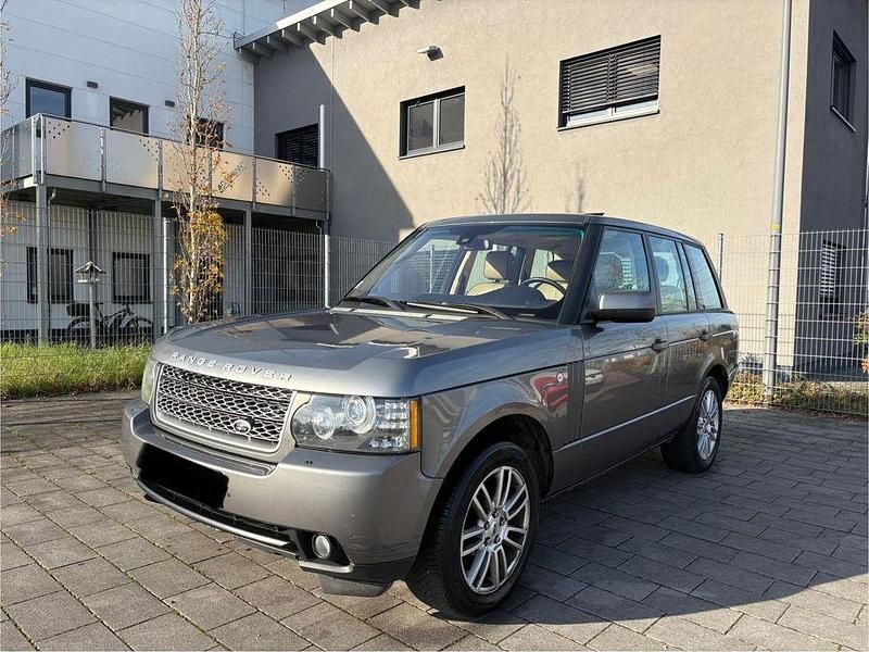 Grau Gebraucht 2010 Land Rover Range Rover Vogue SUV | 9.490 € (Superpreis) - Bild 1/4