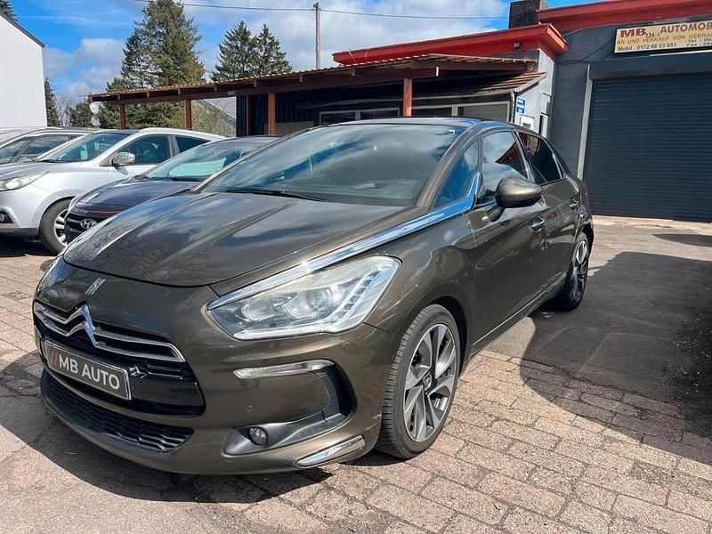 Gebraucht Citroën DS5 Chic 163 PS (119 kW) 2014 Gold Kleinwagen