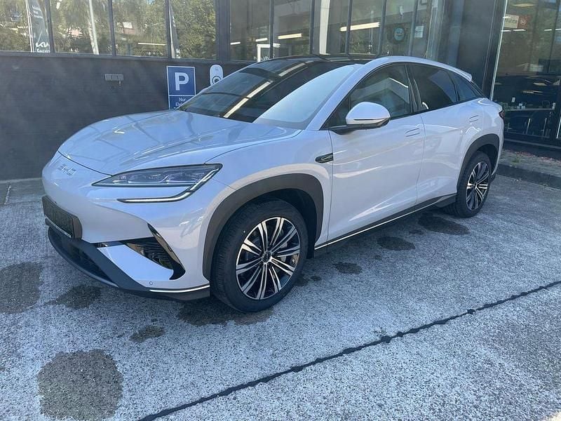 Neu BYD Sealion 7 Comfort 230 kW (313 PS) 2025 Grau SUV