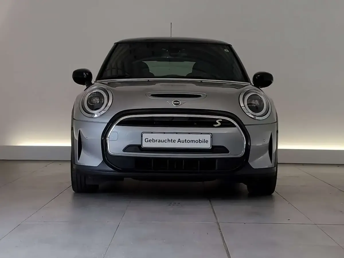 Usata Mini Cooper SE 135 kW (184 CV) 2023 Argento Utilitaria