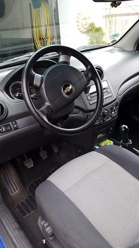 Gebraucht Chevrolet Aveo 84 PS (61 kW) 2009 Blau Kleinwagen