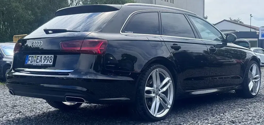 Gebraucht Audi A6 Comfort 218 PS (160 kW) 2017 Schwarz Kombi