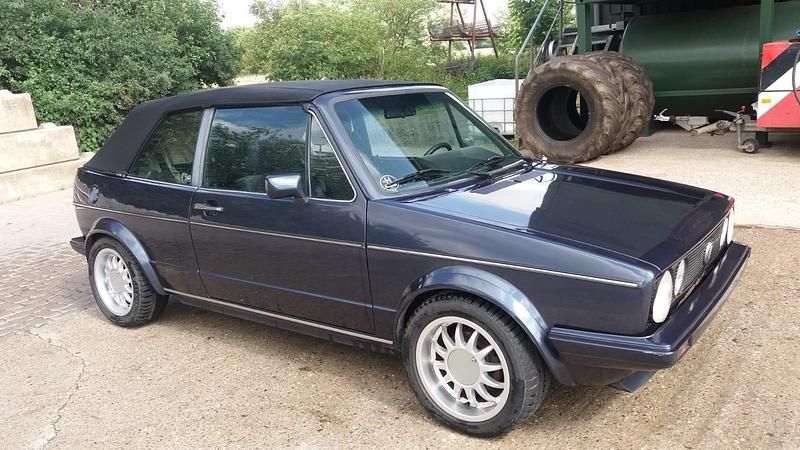Blau Gebraucht 1988 VW Golf Cabriolet Cabrio | 4.800 € - Bild 1/4