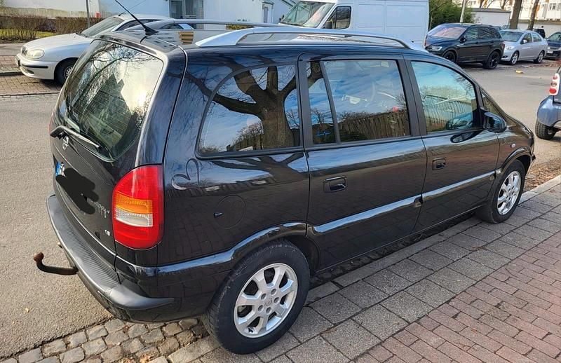 Gebraucht Opel Zafira 2005 Schwarz Van / Kleinbus