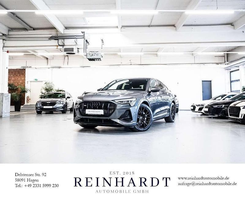 Daytonagrau perleffekt Gebraucht 2022 Audi e-tron Sportback S-Line SUV | 40.470 € - Bild 1/3