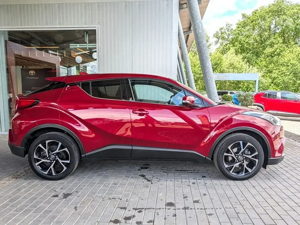 Gebraucht Toyota C-HR Team 116 PS (85 kW) 2018 Red metallic SUV