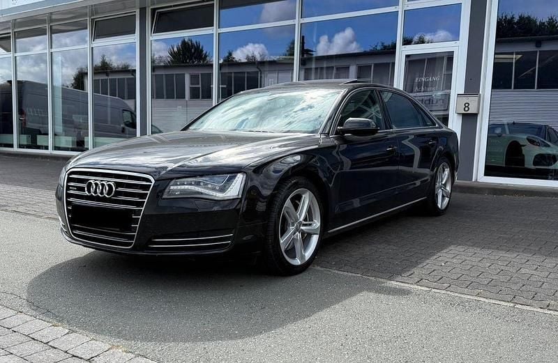 Schwarz Gebraucht 2011 Audi A8L Ambiente Limousine | 15.999 € (Fairer Preis) - Bild 1/4