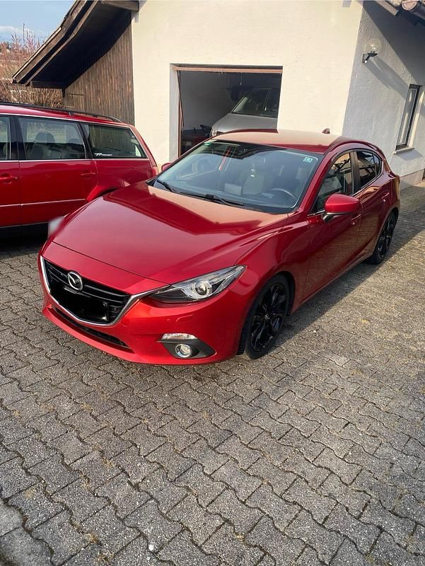 Usata Mazda 3 150 CV (110 kW) 2015 Rosso Utilitaria