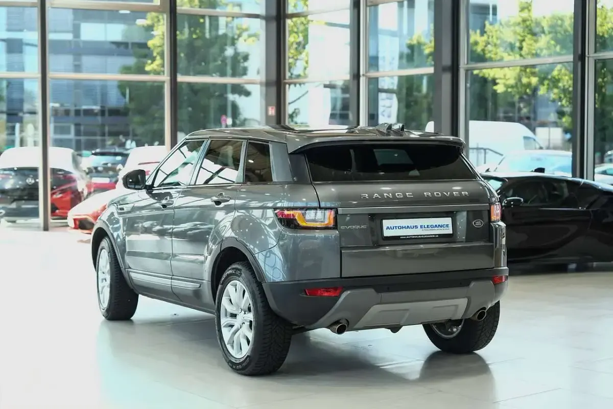 Gebraucht Land Rover Range Rover evoque SE 180 PS (132 kW) 2017 Corris grey SUV