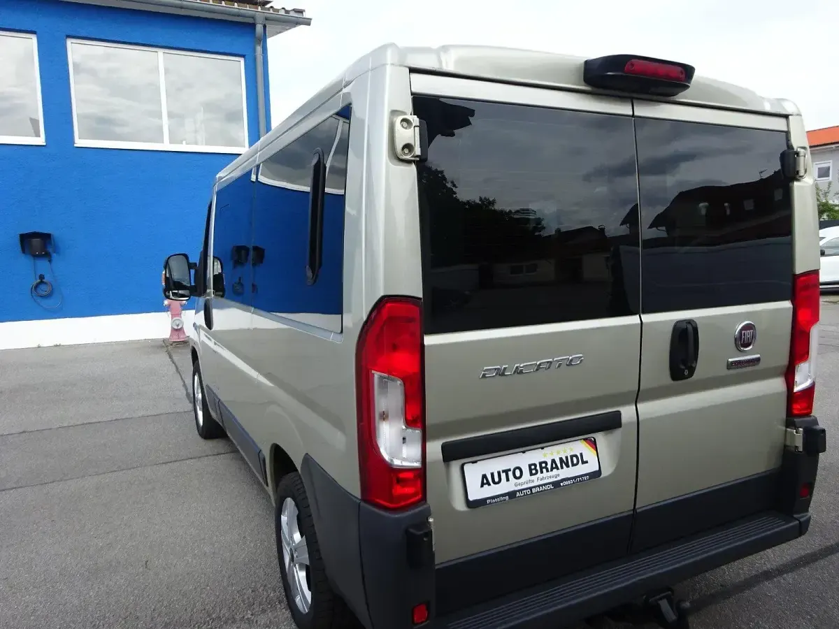 Gebraucht Fiat Ducato 150 PS (110 kW) 2017 Gold Van