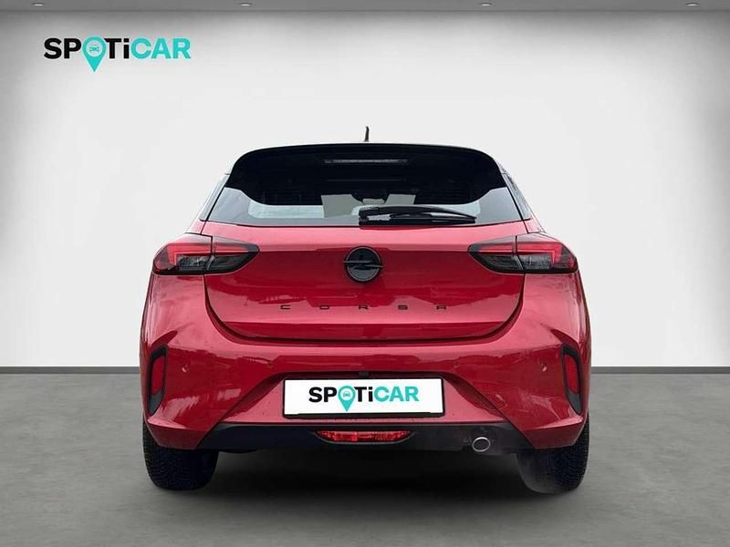 Gebraucht Opel Corsa 101 PS (74 kW) 2024 Kardio rot metallic Kleinwagen