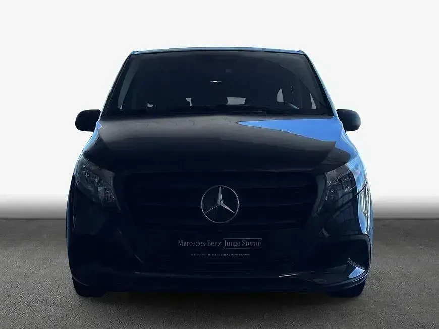 Gebraucht Mercedes Vito 163 PS (119 kW) 2025 Grau Van
